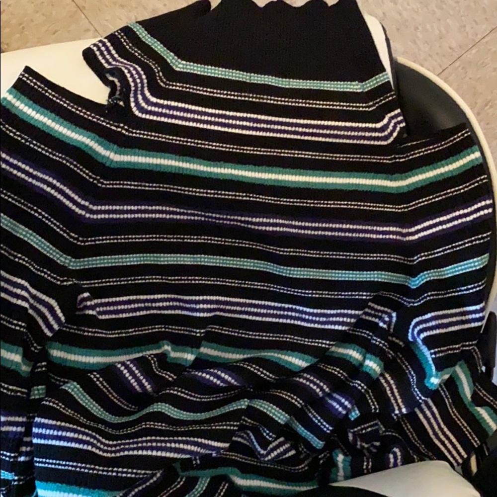 Sweater - Picture 2 of 2